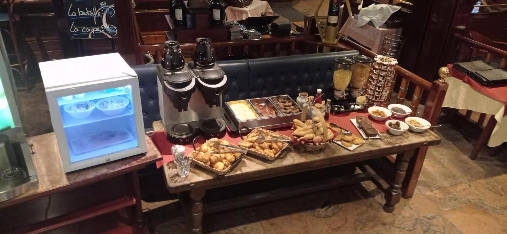 Le Querrien Ξενοδοχείο Κανκάλ Εξωτερικό φωτογραφία